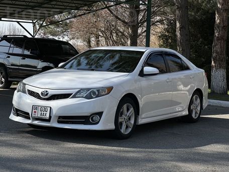 Toyota Camry, 2014
