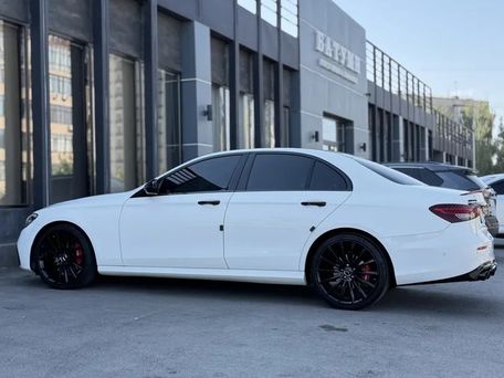 Mercedes-Benz E-Class, 2020 — photo 6