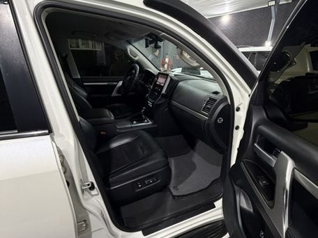 Toyota Land Cruiser, 2017 — сүрөт 6