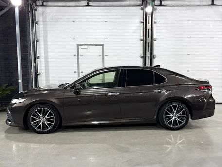 Toyota Camry, 2021 — photo 3