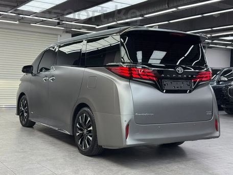 Toyota Alphard, 2025 — photo 5