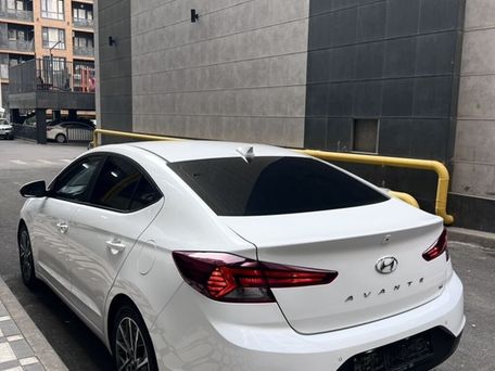 Hyundai Elantra, 2018 — photo 6