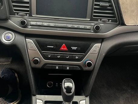 Hyundai Avante, 2018 — фото 11