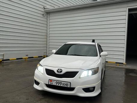 Toyota Camry, 2010 — сүрөт 2