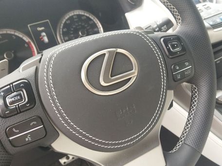 Lexus NX, 2018 — 照片 8
