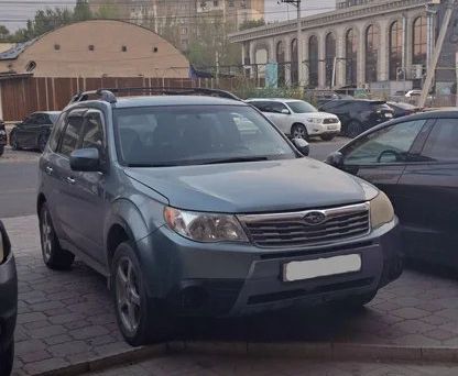 Subaru Forester, 2010 — 照片 2