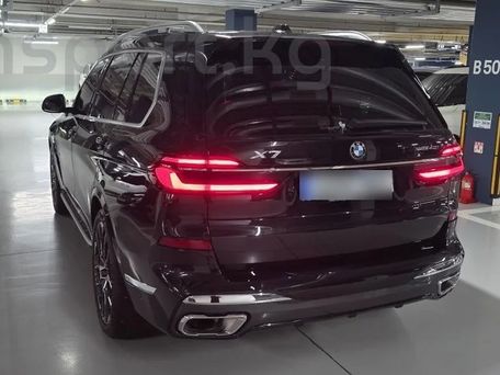 BMW X7, 2025 — фото 2