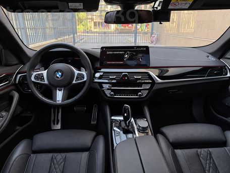 BMW 5 Series, 2021 — photo 9