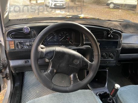 Volkswagen Vento, 1993 — 照片 17