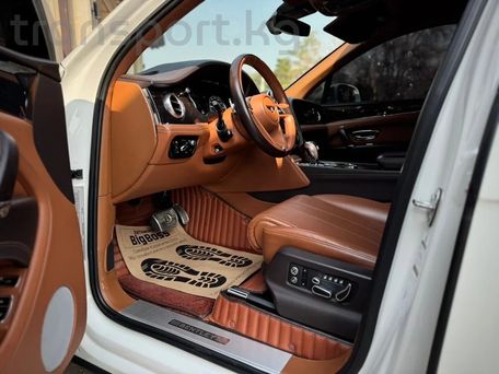 Bentley Bentayga, 2019 — фото 10