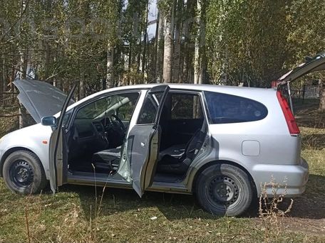 Honda Stream, 2001 — 照片 8