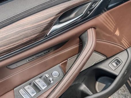 BMW 5 серии, 2020 — 照片 8