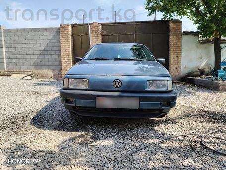 Volkswagen Passat, 1989