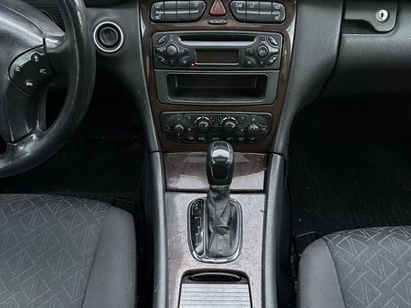 Mercedes-Benz C-Класс, 2005 — сүрөт 10