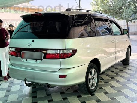 Toyota Previa, 2000