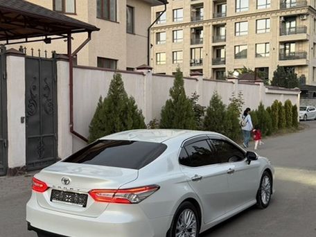 Toyota Camry, 2019 — 照片 4