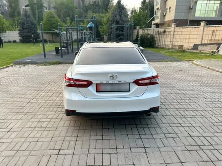 Toyota Camry, 2018 — 照片 4
