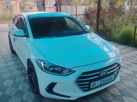 Hyundai Elantra, 2017