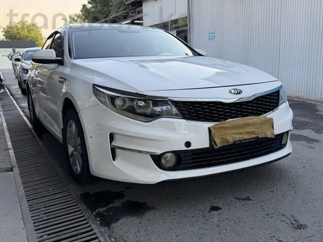 Kia K5, 2016