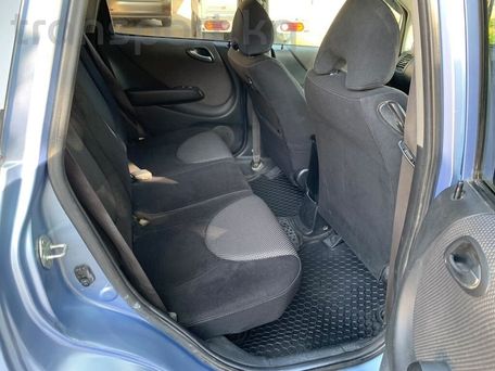Honda Fit, 2003 — photo 8