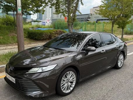 Toyota Camry, 2021 — фото 2