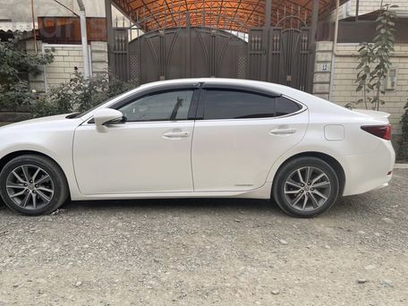 Lexus ES, 2017 — photo 1
