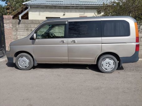 Honda Stepwgn, 2002 — 照片 2