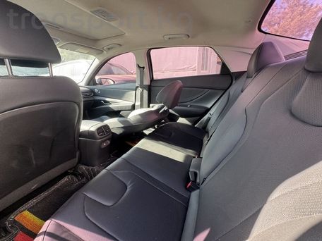 Hyundai Elantra, 2022 — photo 10