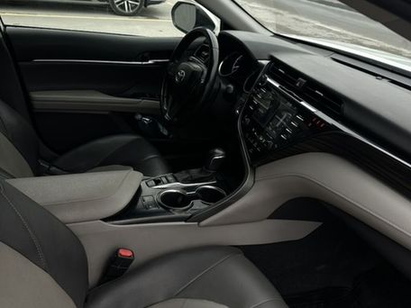 Toyota Camry, 2020 — фото 13