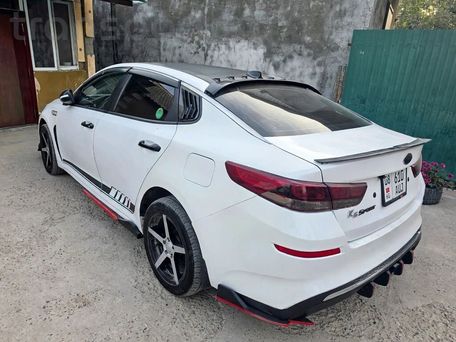 Kia K5, 2018 — photo 8