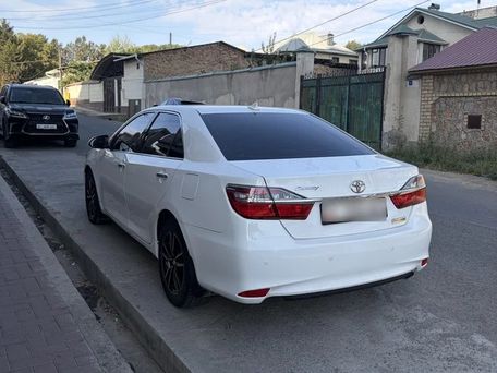 Toyota Camry, 2017 — фото 2