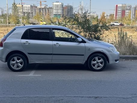 Toyota Corolla, 2003 — 照片 3