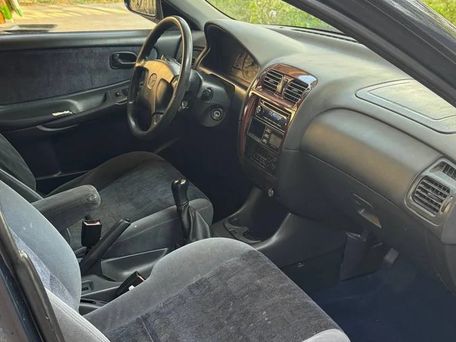 Mazda 626, 1997 — 照片 6