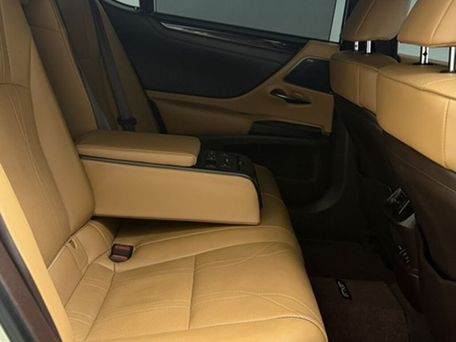 Lexus ES, 2019 — 照片 9