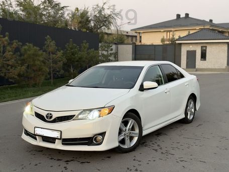 Toyota Camry, 2013 — сүрөт 1