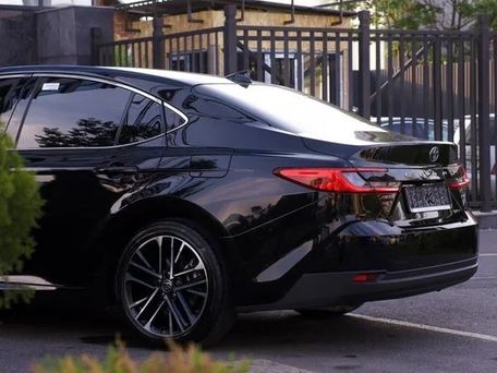 Toyota Camry, 2025