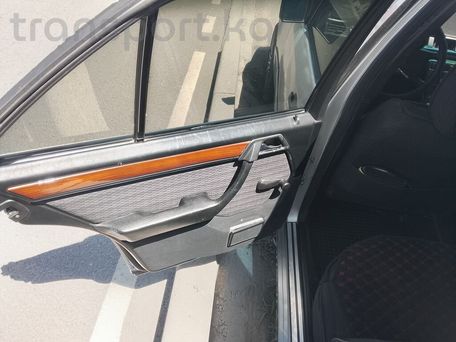Mercedes-Benz W124, 1991 — photo 6