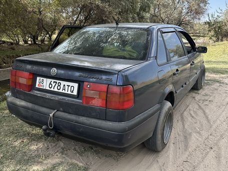 Volkswagen Passat, 1994 — photo 3