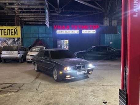 BMW 5 Series, 1994 — photo 8
