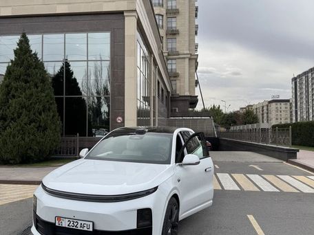 Li Auto (Lixiang) L6, 2024 — сүрөт 4