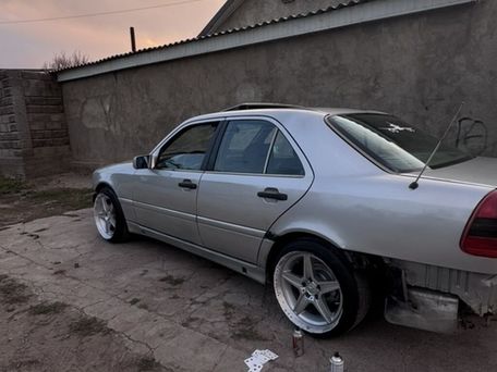 Mercedes-Benz C-Класс, 1994 — 照片 2