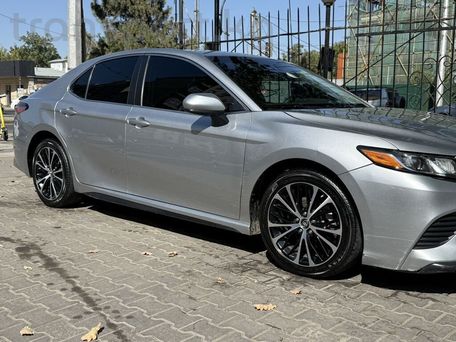 Toyota Camry, 2018 — фото 1