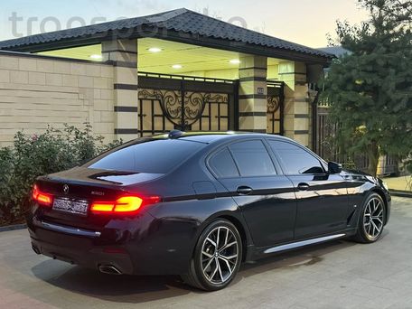 BMW 5 Series, 2022 — photo 6