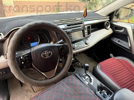 Toyota RAV4, 2015 — фото 5