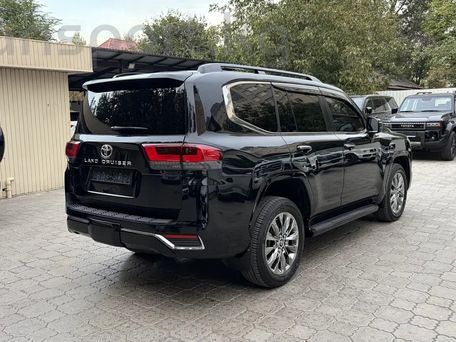 Toyota Land Cruiser, 2023 — photo 6