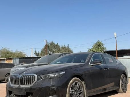 BMW 5 серии, 2025 — сүрөт 1