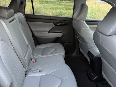 Toyota Highlander, 2022 — photo 6