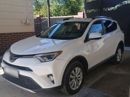 Toyota RAV4, 2018 — фото 1