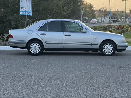 Mercedes-Benz E-Класс, 1996 — 照片 8