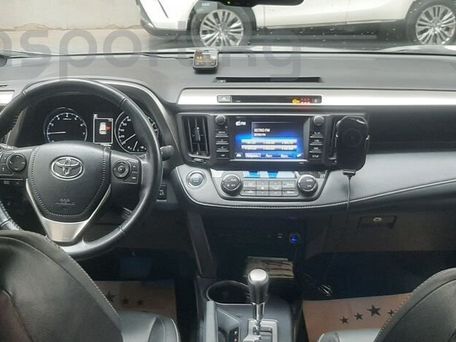 Toyota RAV4, 2018 — сүрөт 10